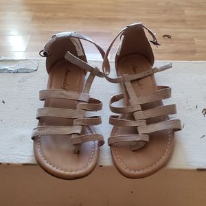 Women size 9 american eagle sandals lightly worn